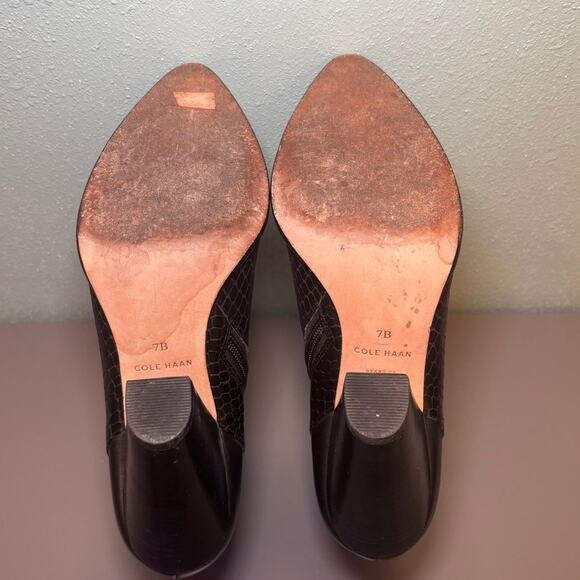 Cole Haan Grand.OS Black Embossed Snakeskin Ankle Boots Block Heel 7 - Picture 6 of 8